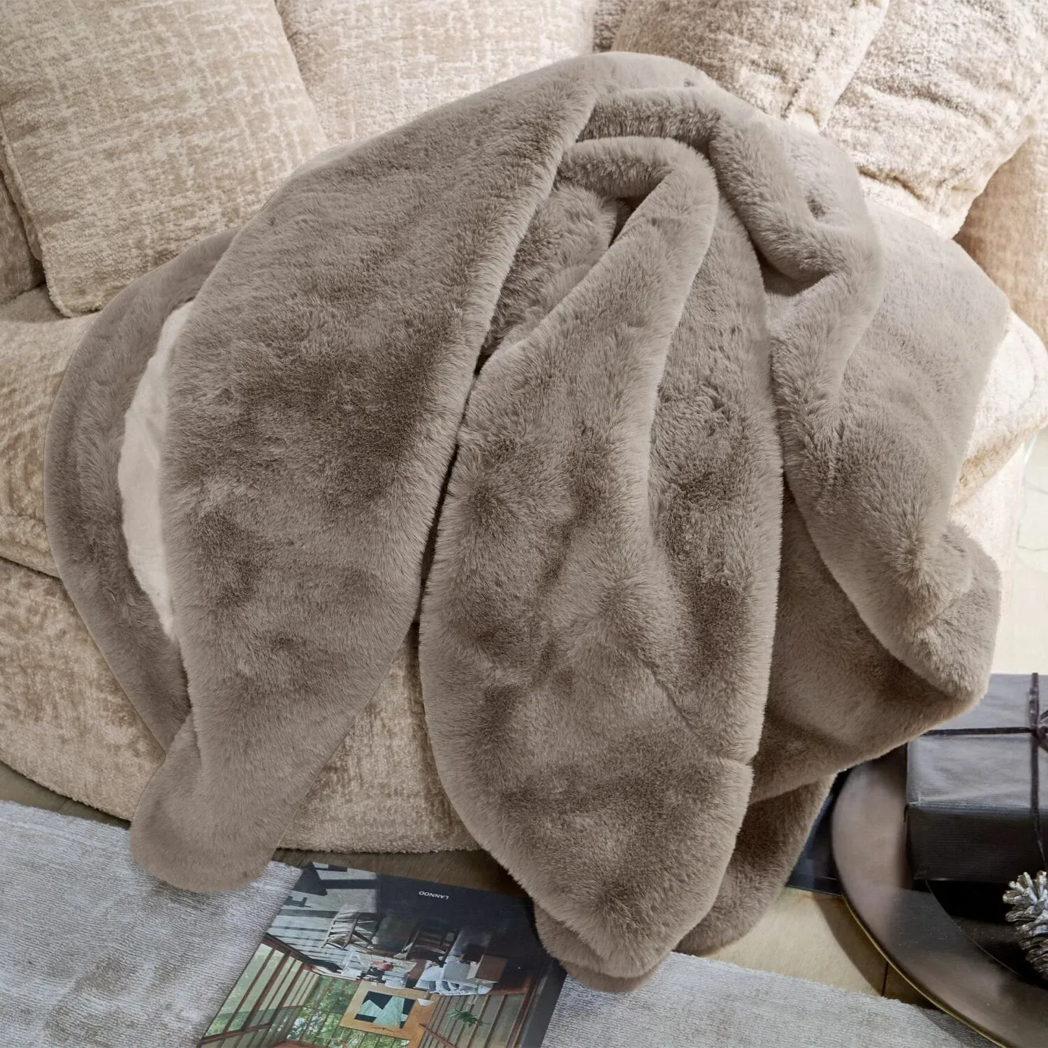 Illustration numéro 2 du produit Plaid Brisvento