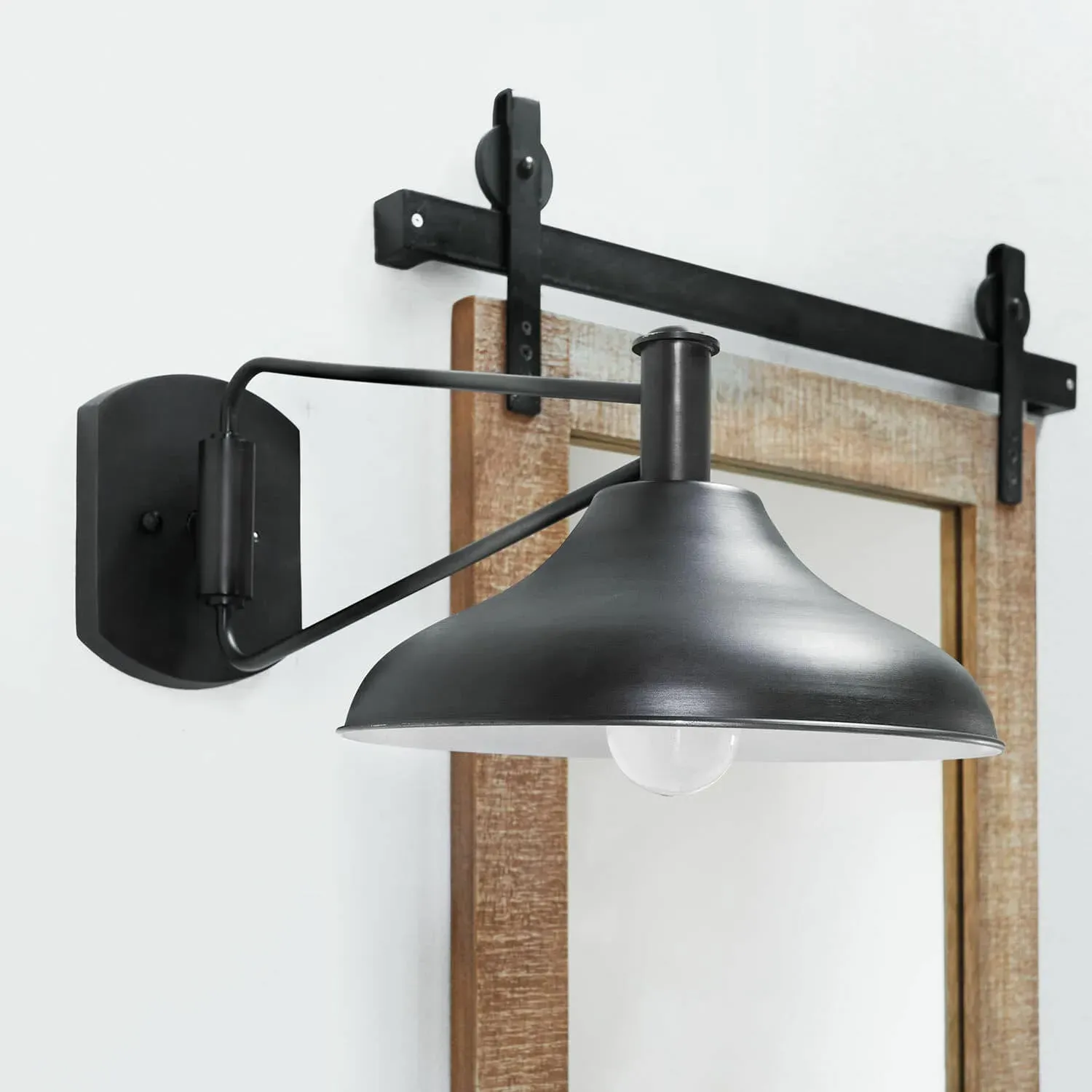 Illustration numéro 2 du produit Applique murale Parthenay