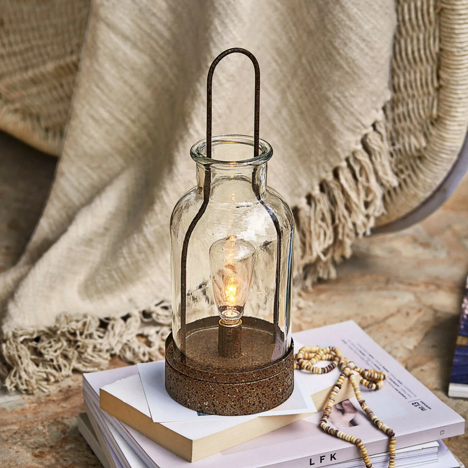 Illustration numéro 2 du produit Lanterne LED Falirah