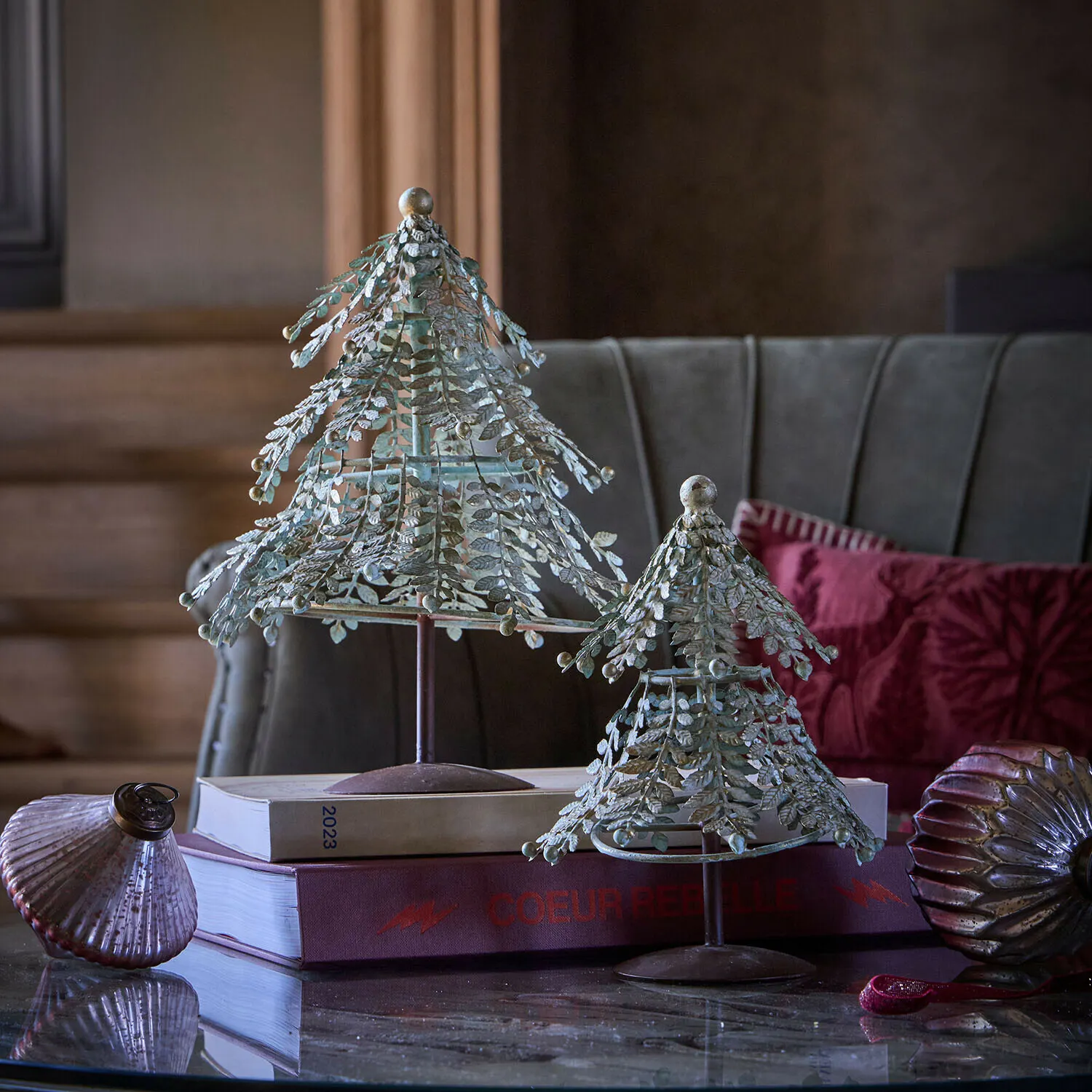 Illustration numéro 2 du produit Lot de 2 sapins décoratifs Whitmore