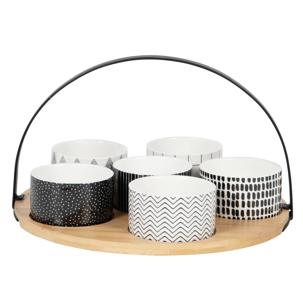 Illustration numéro 2 du produit Coupelles apéritives en porcelaine noire et blanche (x6) et plateau en bambou