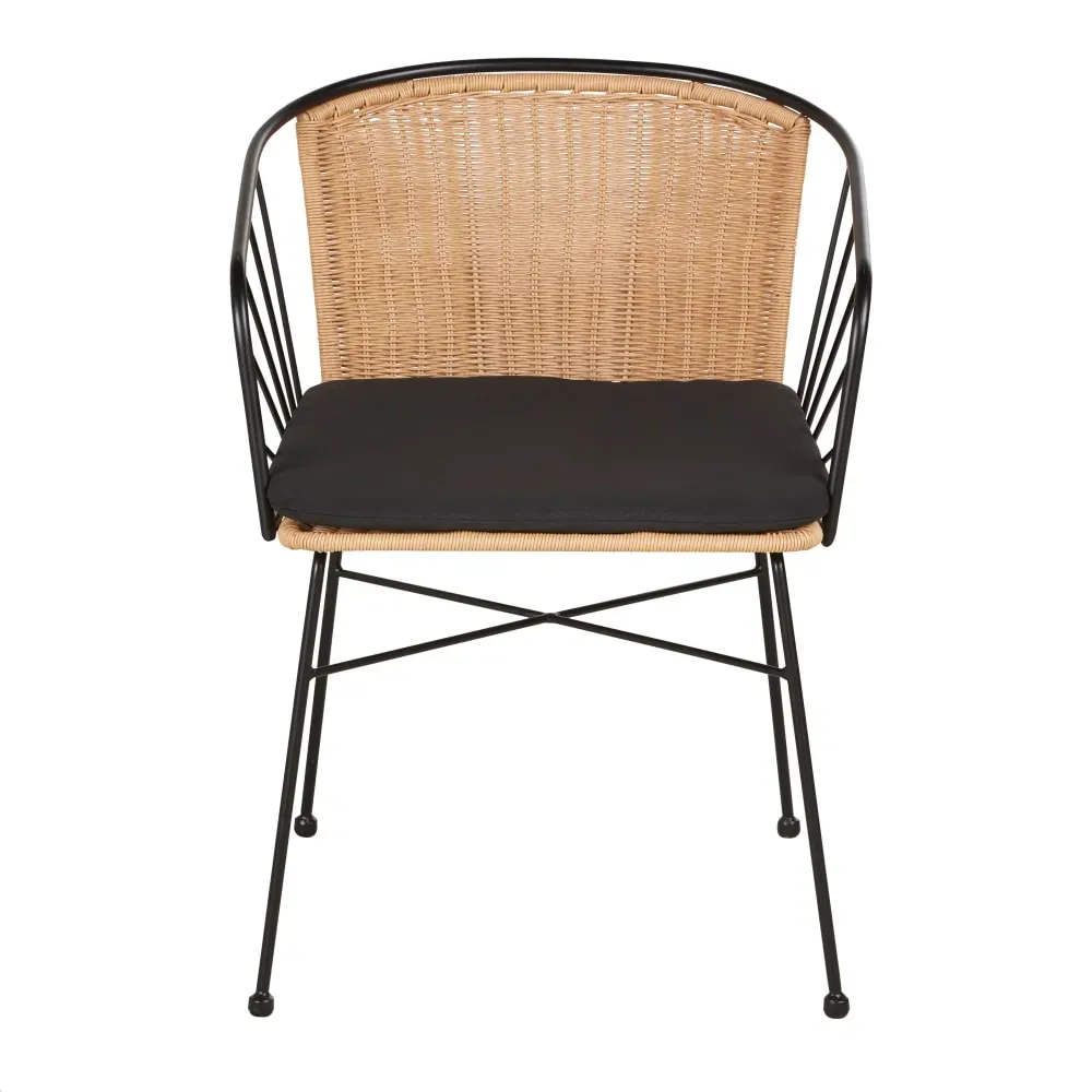 Illustration numéro 2 du produit Fauteuil à dîner de jardin en résine recyclée beige et métal noir