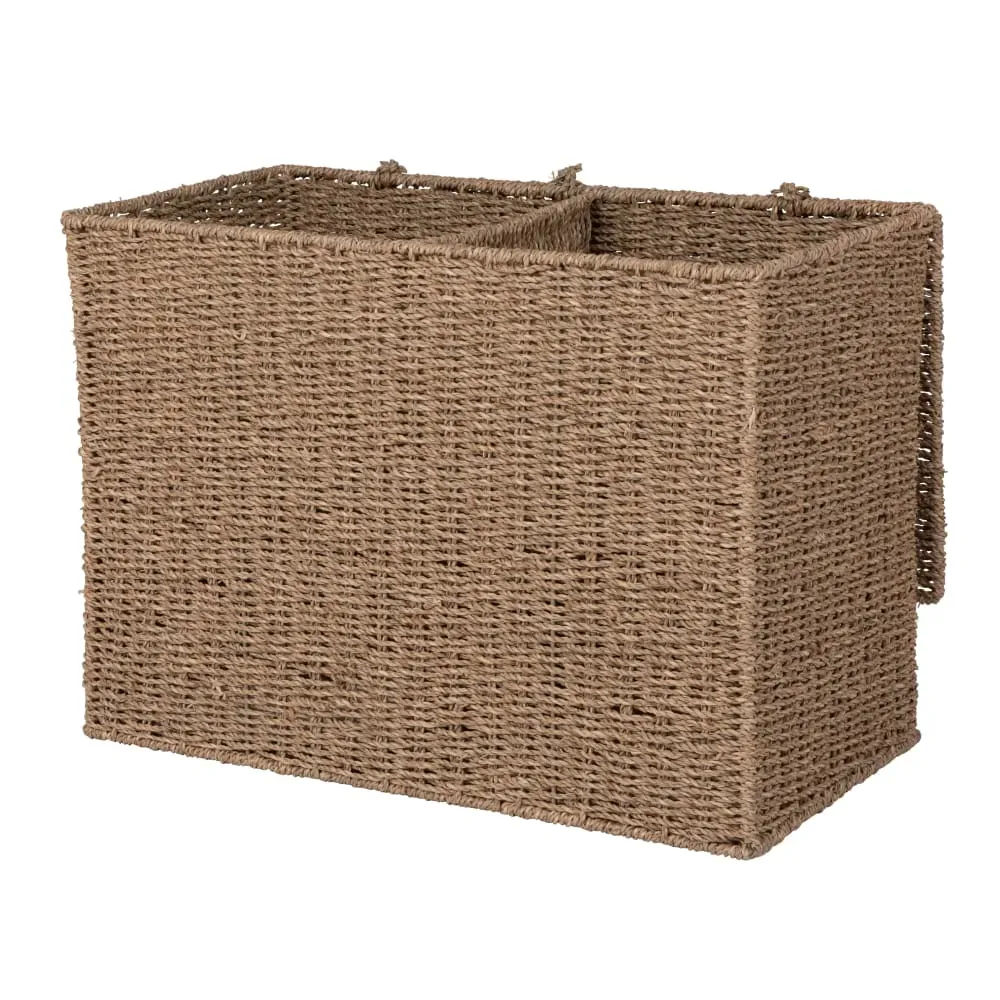 Illustration numéro 2 du produit Malle en jonc de mer tressé et métal recyclé