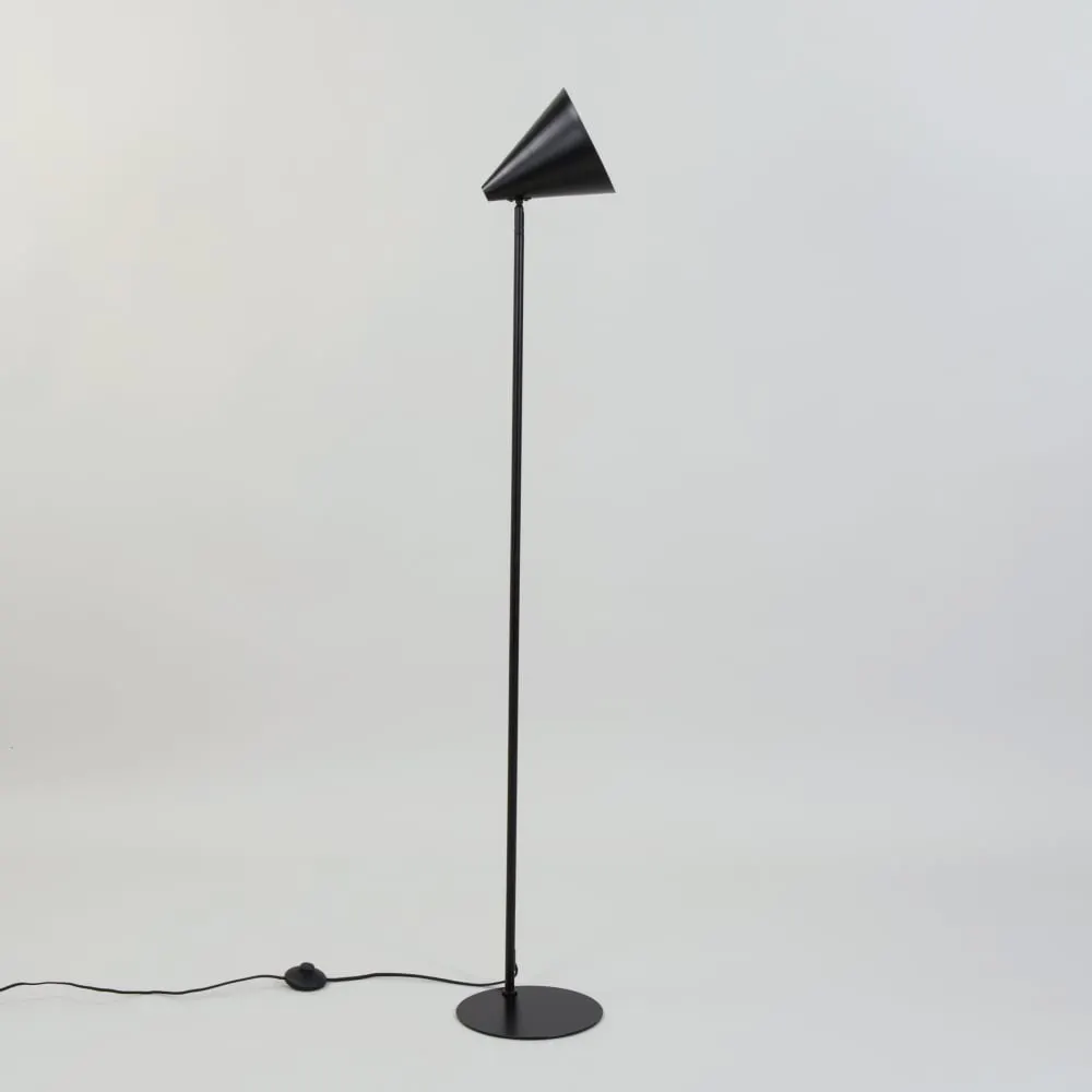 Illustration numéro 2 du produit Lampadaire avec abat-jour amovible en acier noir, H140 cm