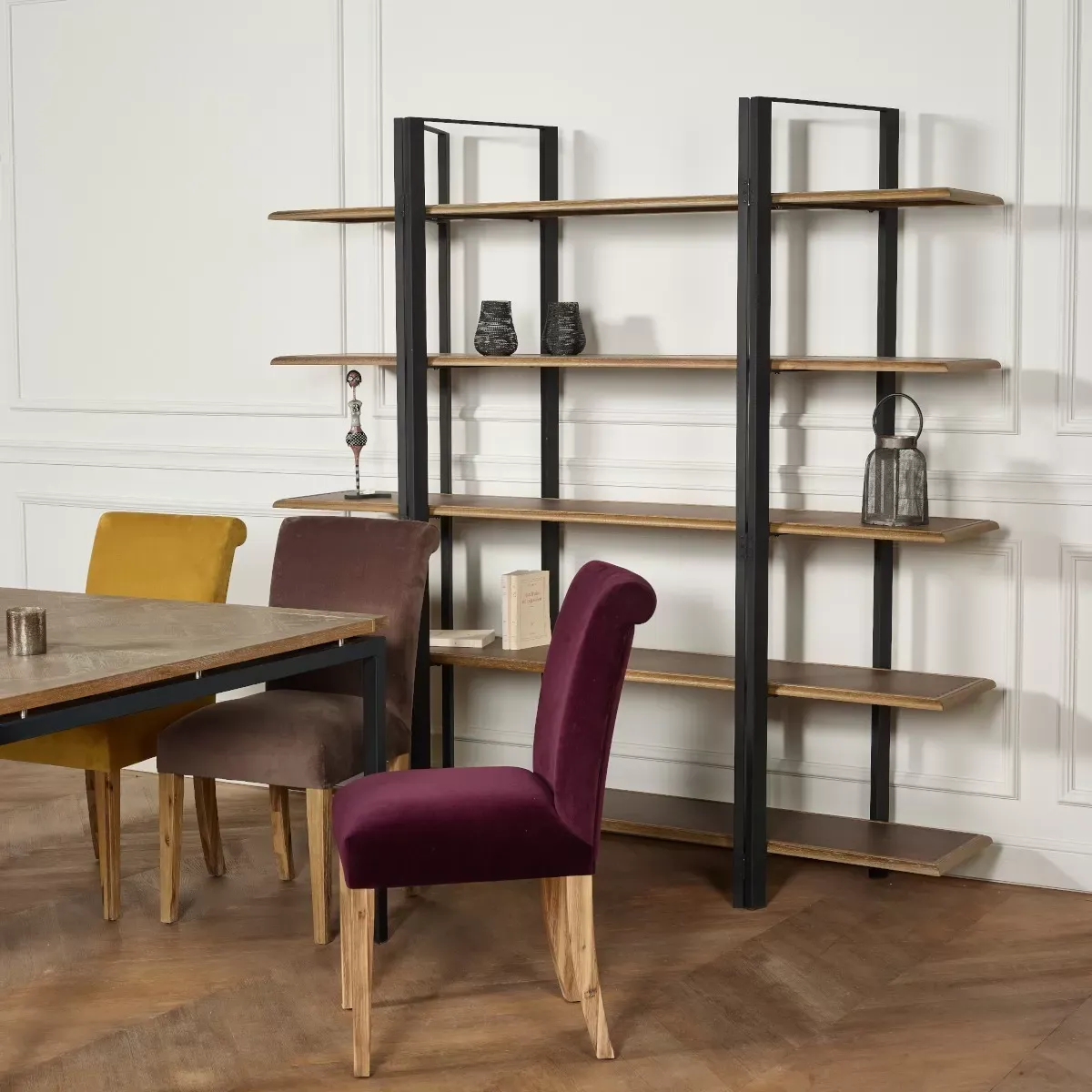 Illustration numéro 2 du produit Etagère en chêne et métal teinte foncée