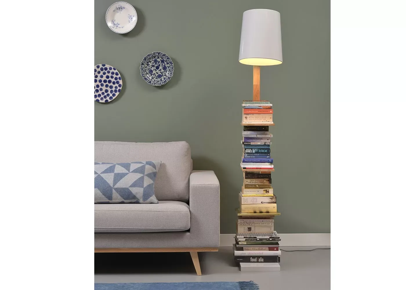 Illustration numéro 2 du produit Lampadaire avec étagères métal/bois blanc H168cm