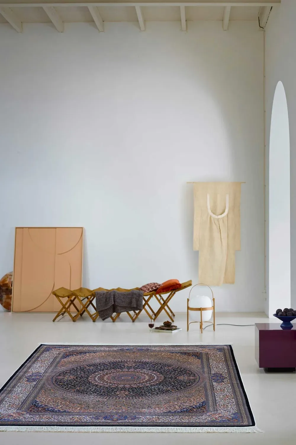 Illustration numéro 2 du produit Tapis tissé fin soyeux vintage bleu de très grande qualité 290x200