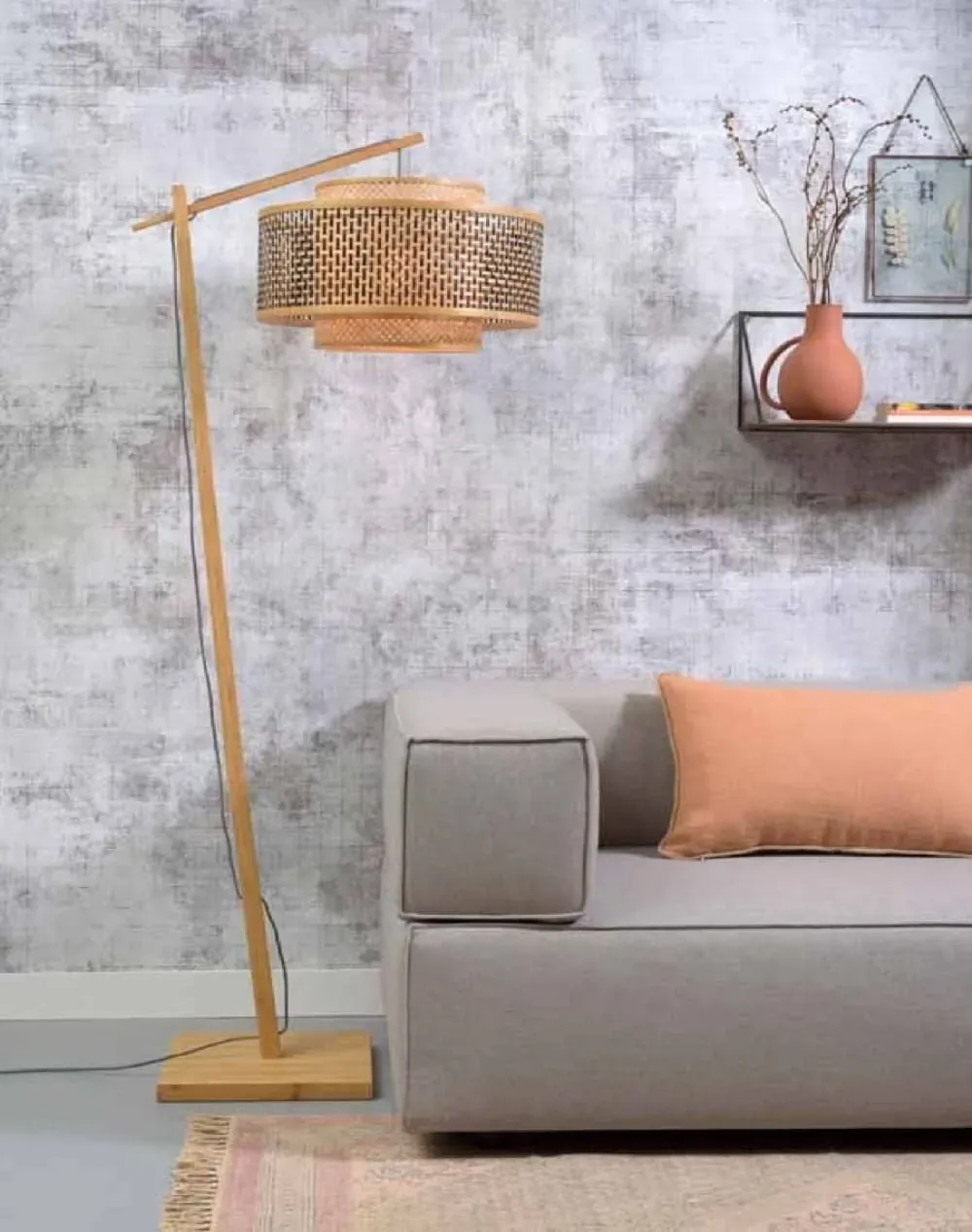 Illustration numéro 2 du produit Lampadaire en bambou naturel H176cm