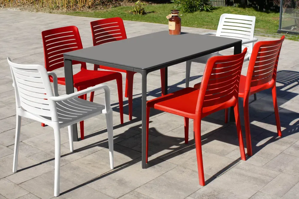 Illustration numéro 2 du produit Table de jardin 6 pl en aluminium laqué et peinture Epoxy