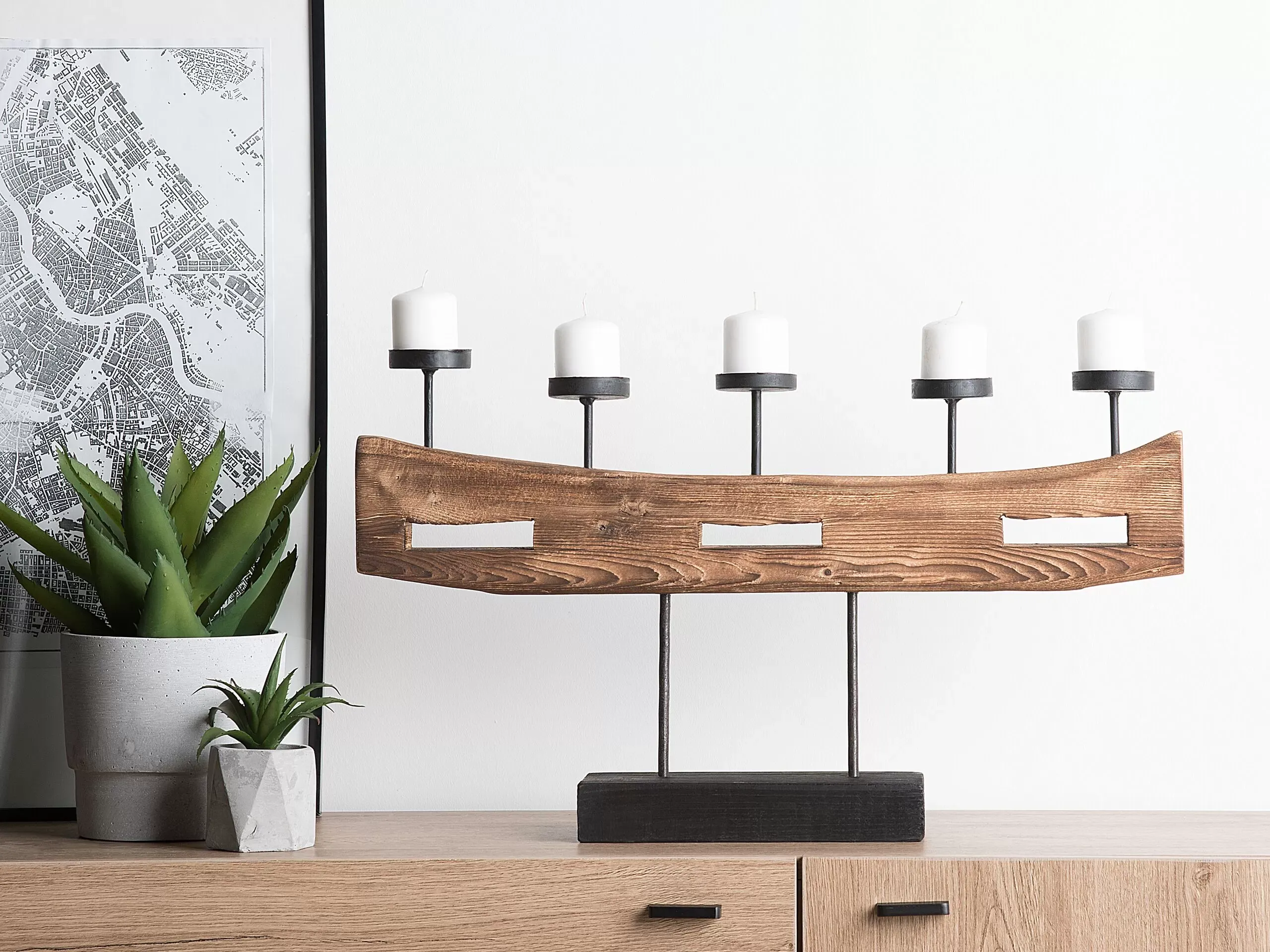 Illustration numéro 2 du produit Bougeoir bois de pin 36 cm marron