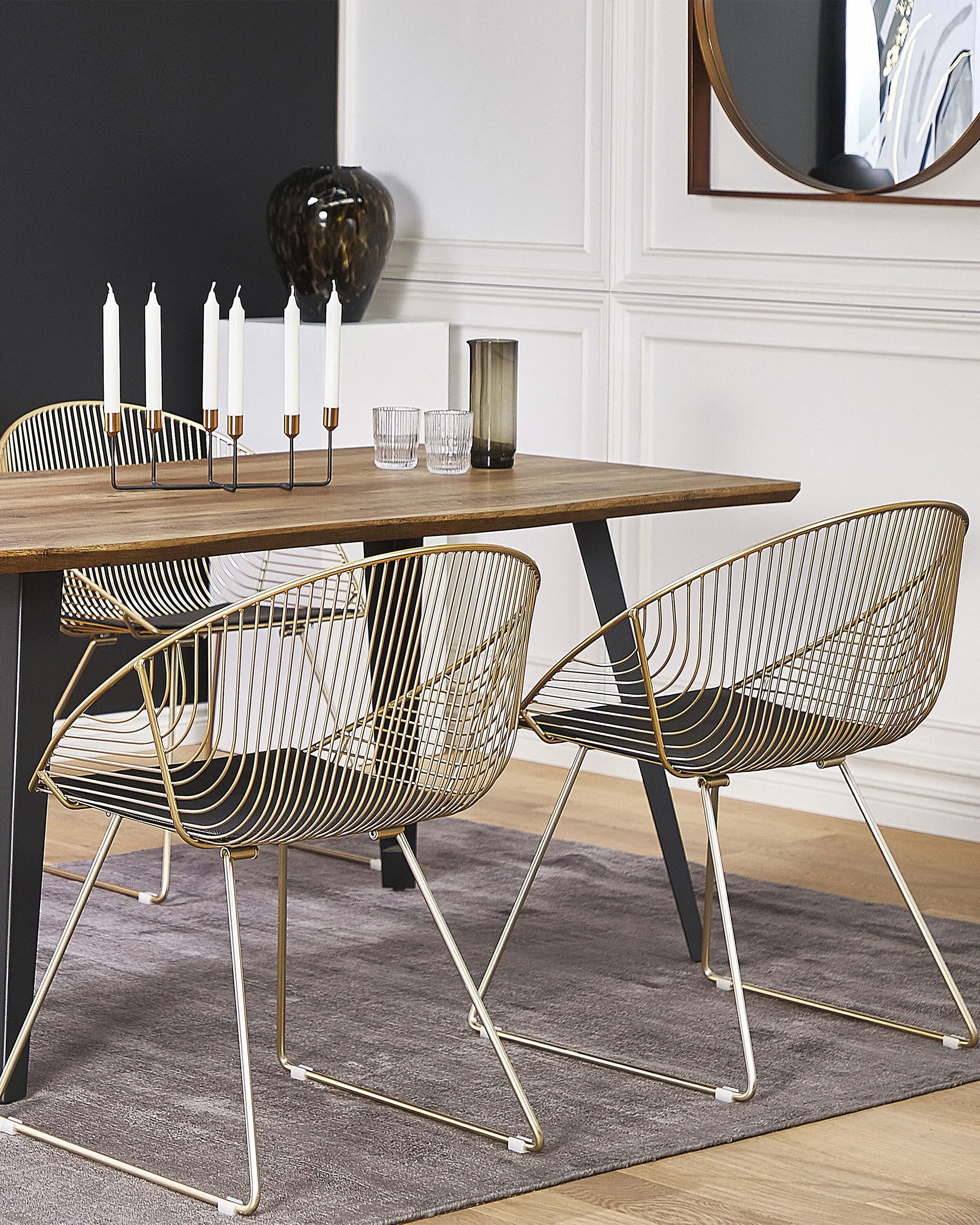 Illustration numéro 2 du produit Lot de 2 chaises de salle à manger en métal doré 65x77cm