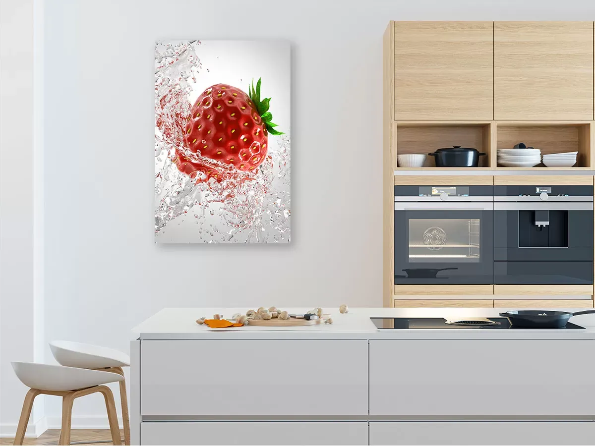 Illustration numéro 2 du produit Tableau fraise et goutte d'eau impression sur aluminium 60x90 cm