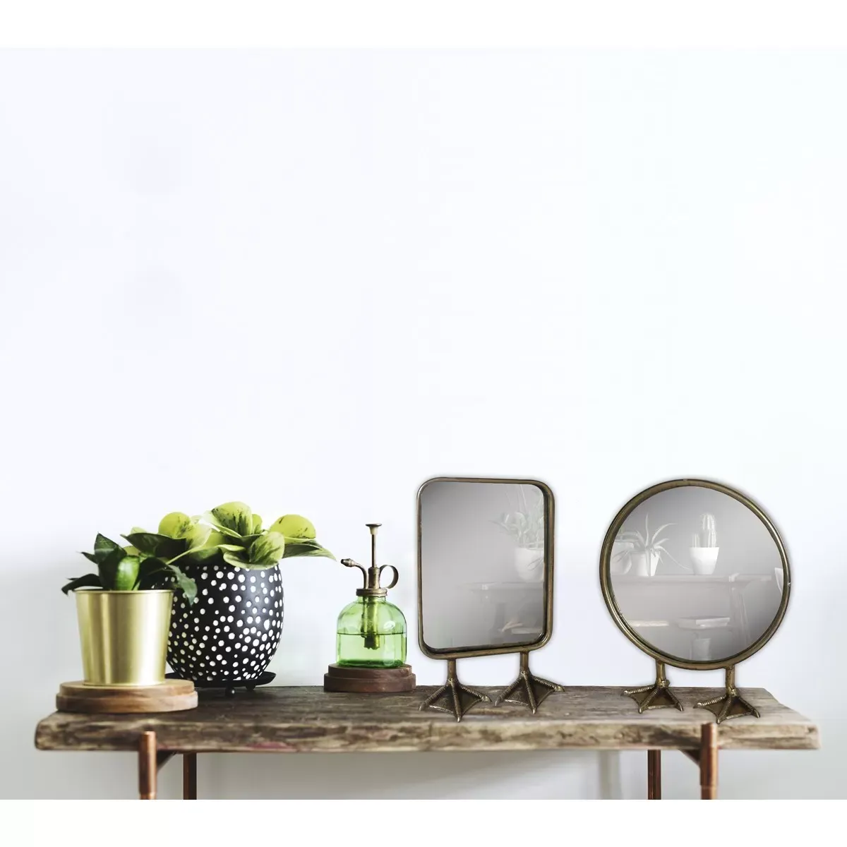 Illustration numéro 2 du produit Petit miroir rond sur pied de canard doré 25x9,5x29,5cm