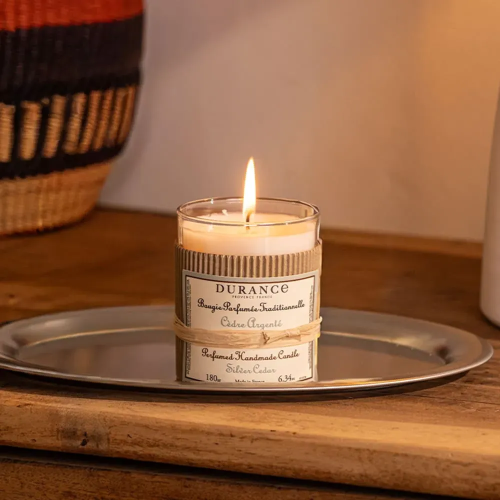 Illustration numéro 2 du produit Bougie parfumée cèdre argenté