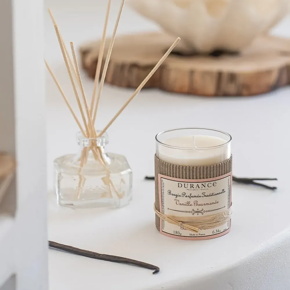 Illustration numéro 2 du produit Bougie parfumée vanille