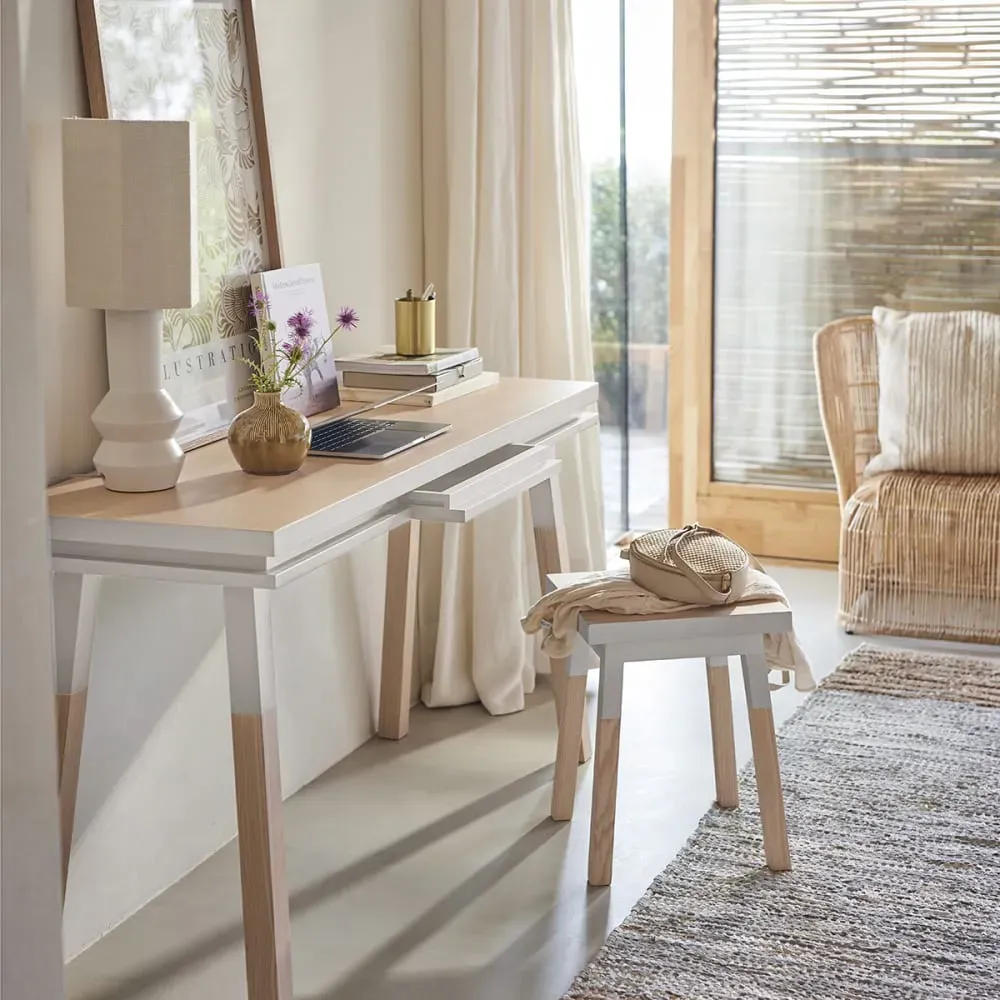 Illustration numéro 2 du produit Bureau Console rectangulaire 140 cm, 100% frêne massif