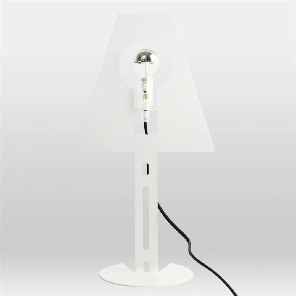 Illustration numéro 2 du produit Lampe a poser en métal fil noir