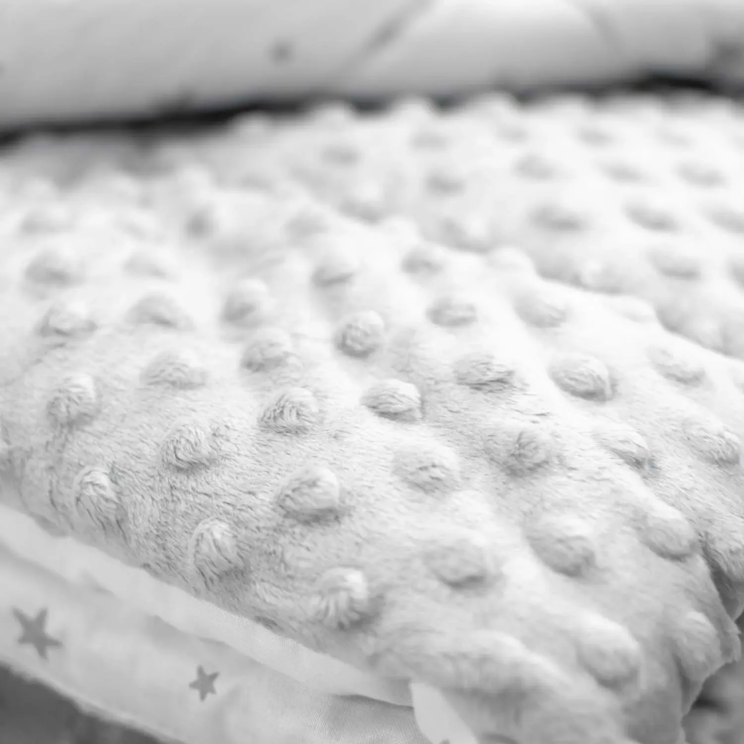 Illustration numéro 2 du produit Couverture réversible minky  Stella 100 X 75 cm