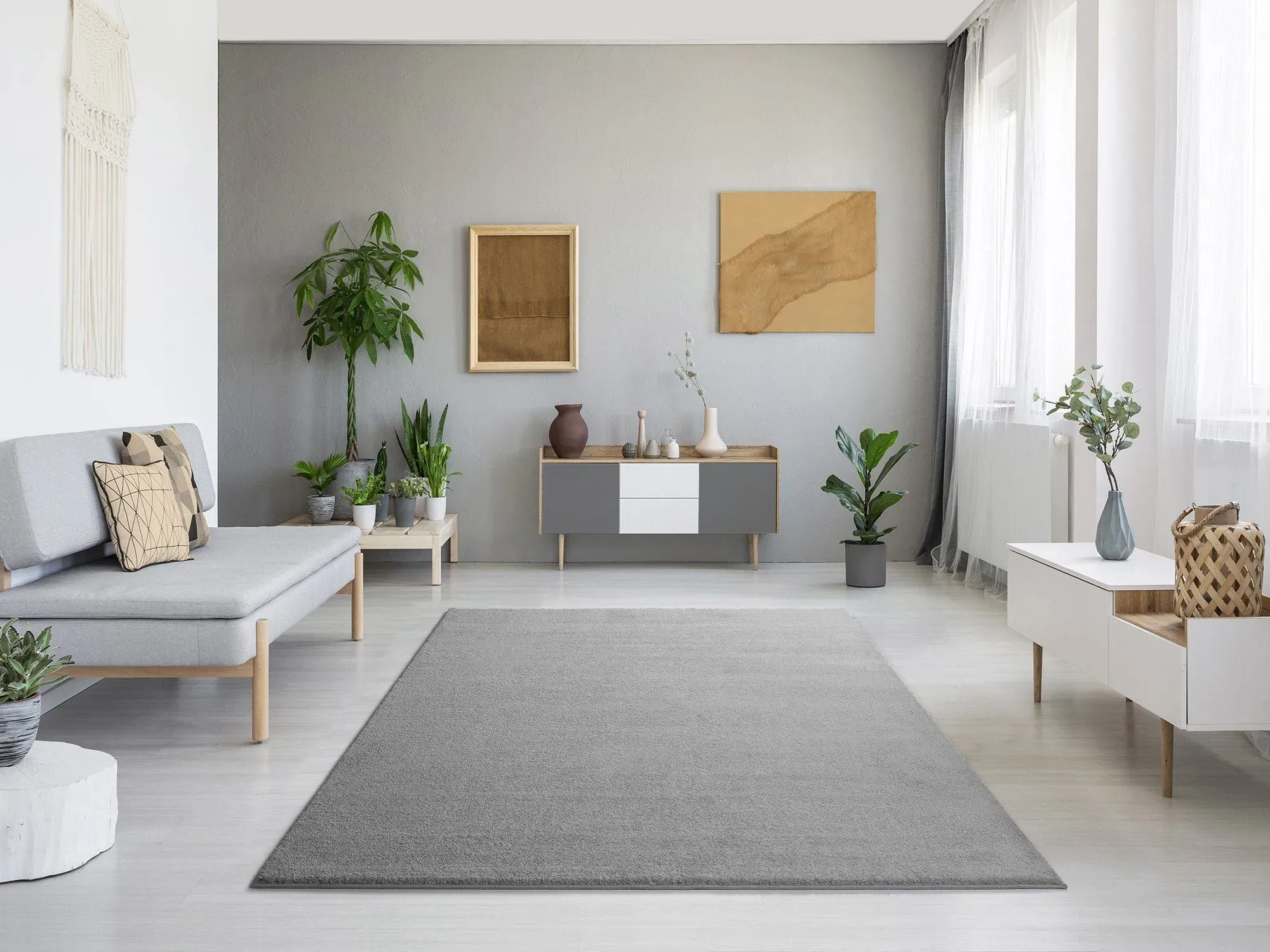 Illustration numéro 2 du produit Tapis uni argent  120x170 cm