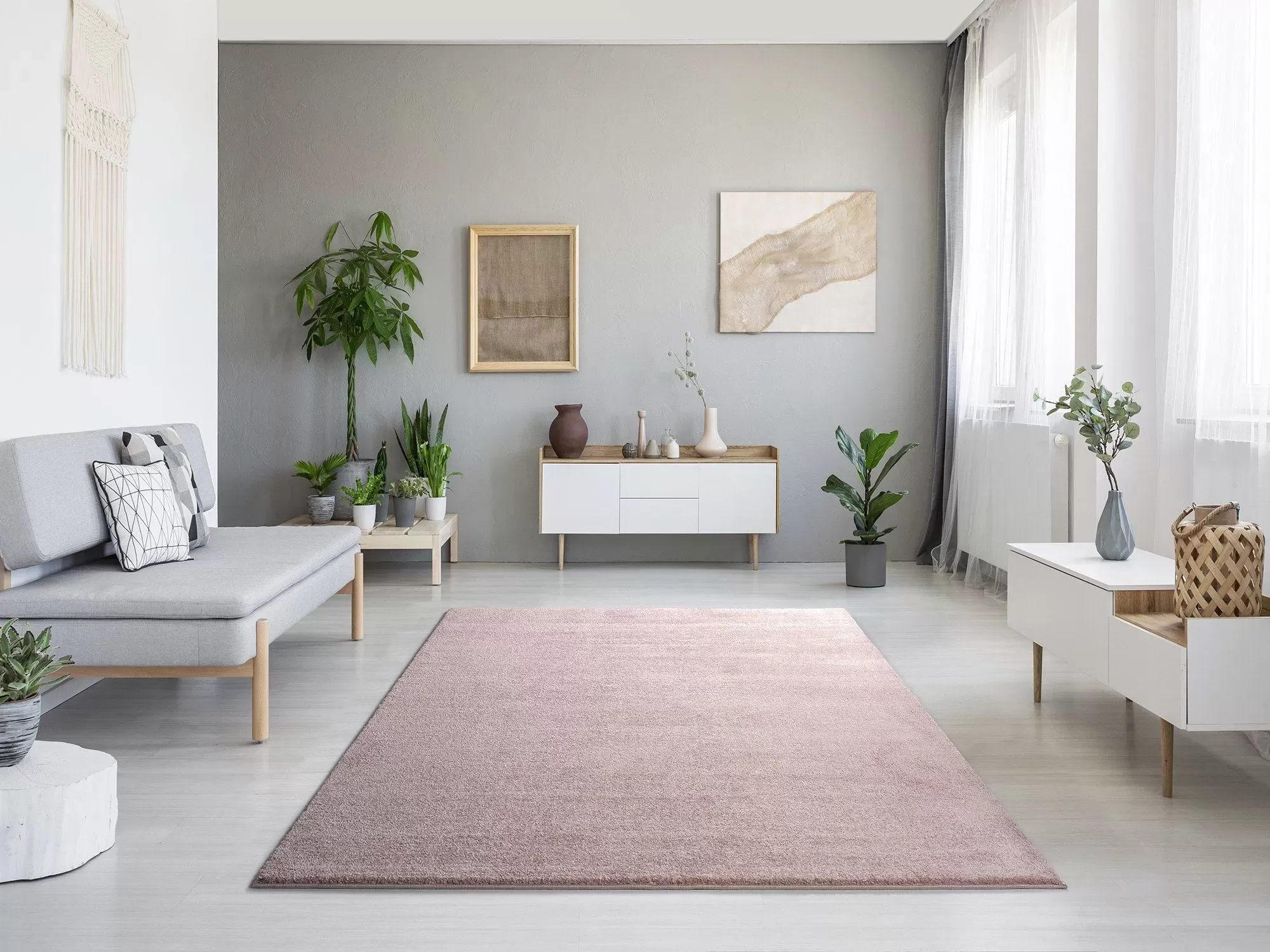 Illustration numéro 2 du produit Tapis uni rose  140x200 cm