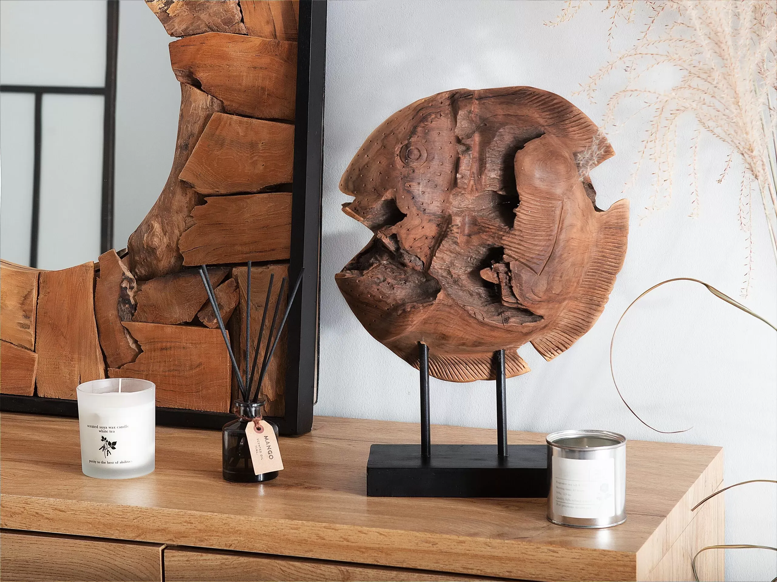 Illustration numéro 2 du produit Accessoire décoratif poisson teck marron