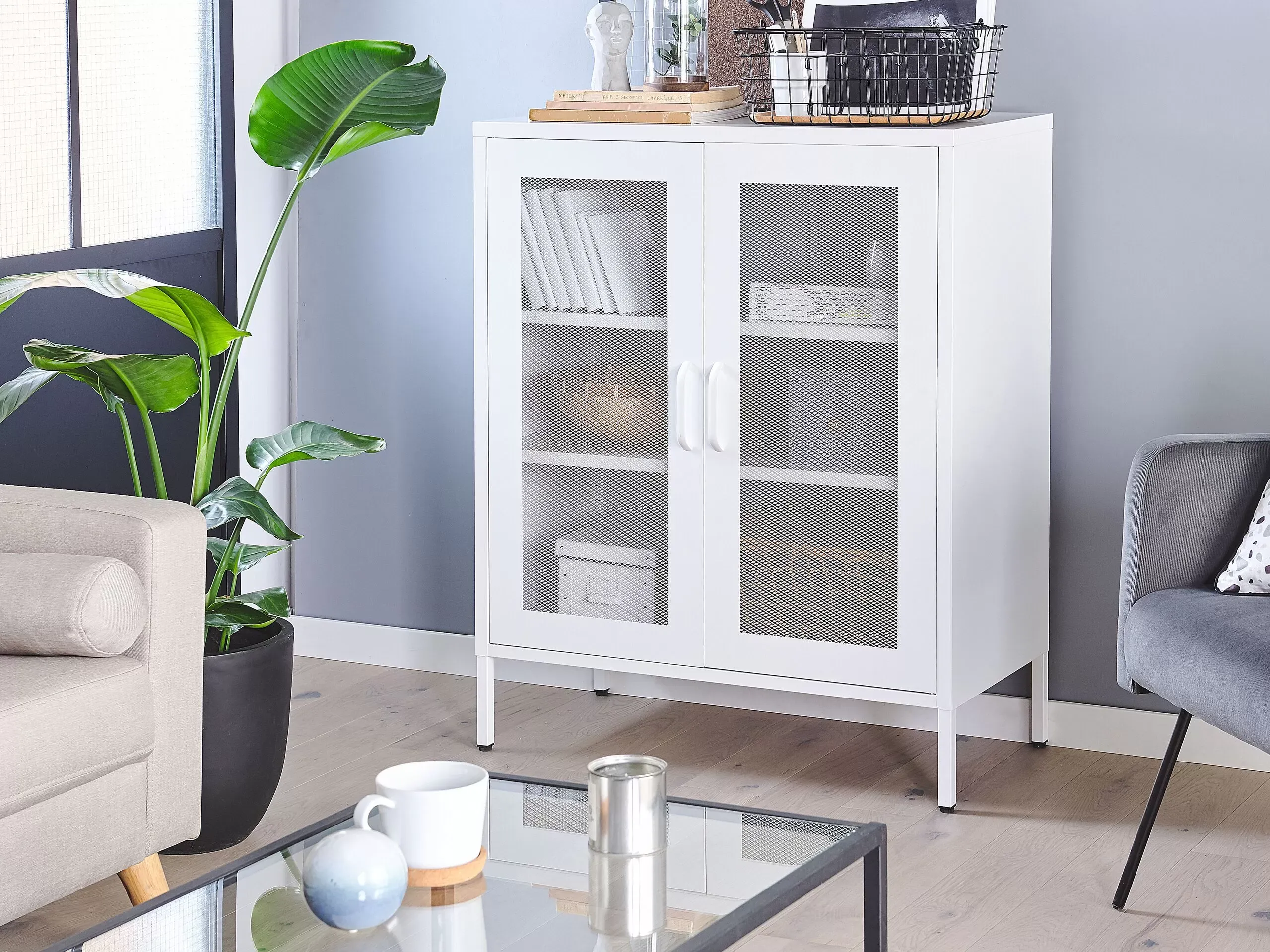 Illustration numéro 2 du produit Armoire métal blanc