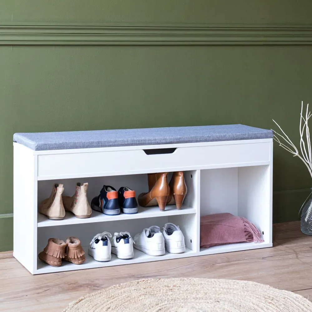 Illustration numéro 2 du produit Meuble à chaussures trois casiers avec coffre blanc