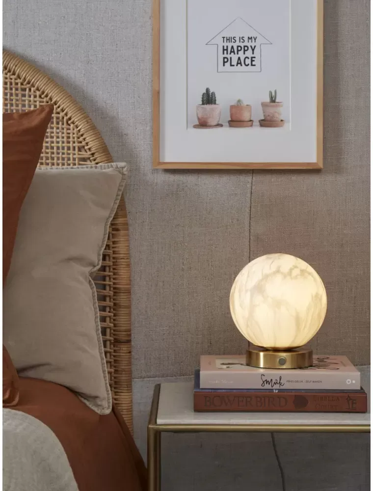 Illustration numéro 2 du produit Lampe de Table verre couleur or Ø16cm