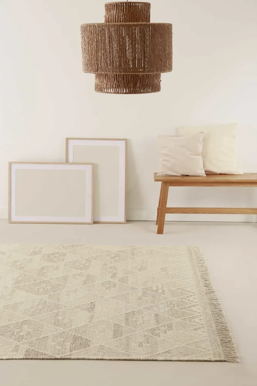 Illustration numéro 2 du produit Tapis tissé main beige et tons pastels avec léger motif 160x230