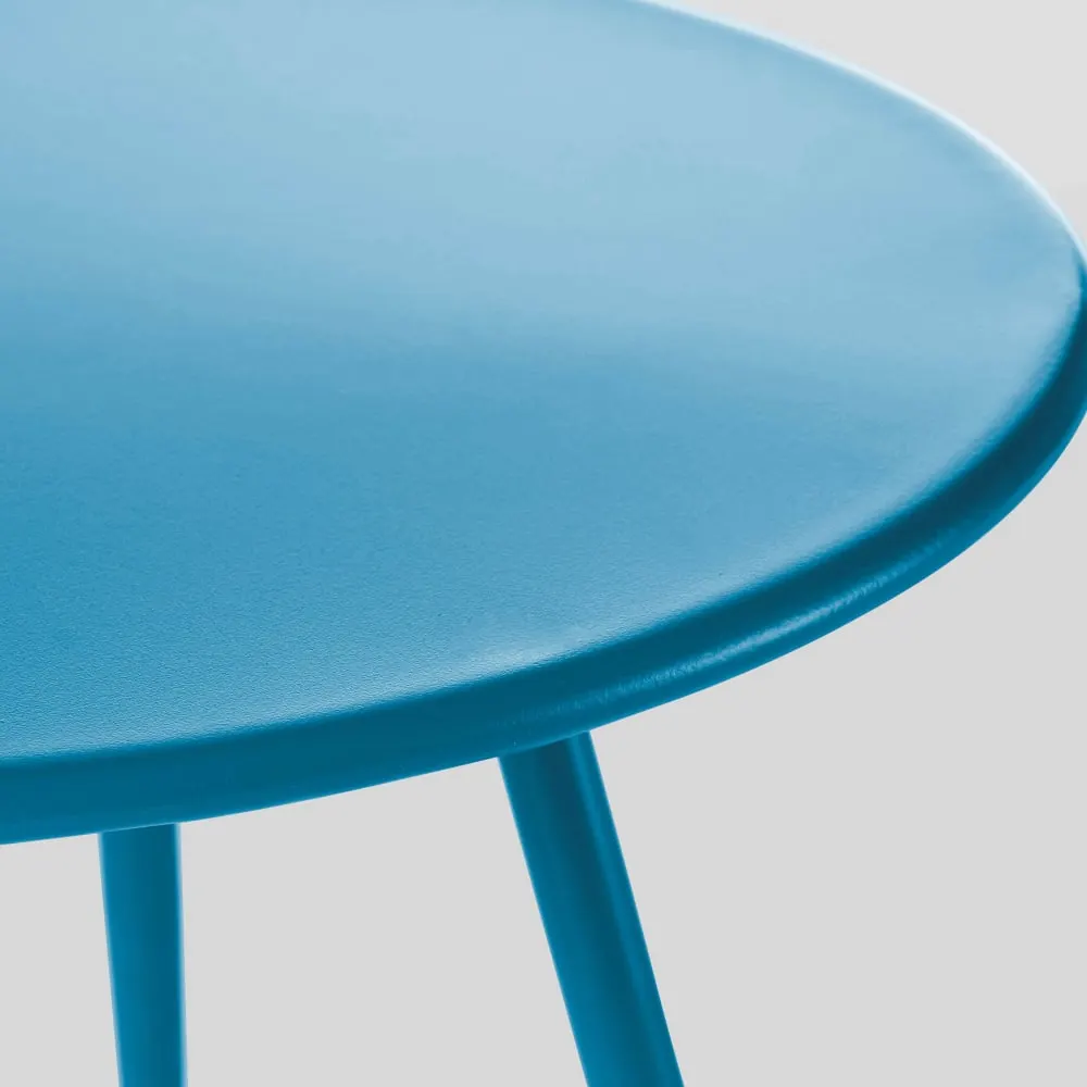 Illustration numéro 2 du produit Table basse ronde en métal bleu pacific