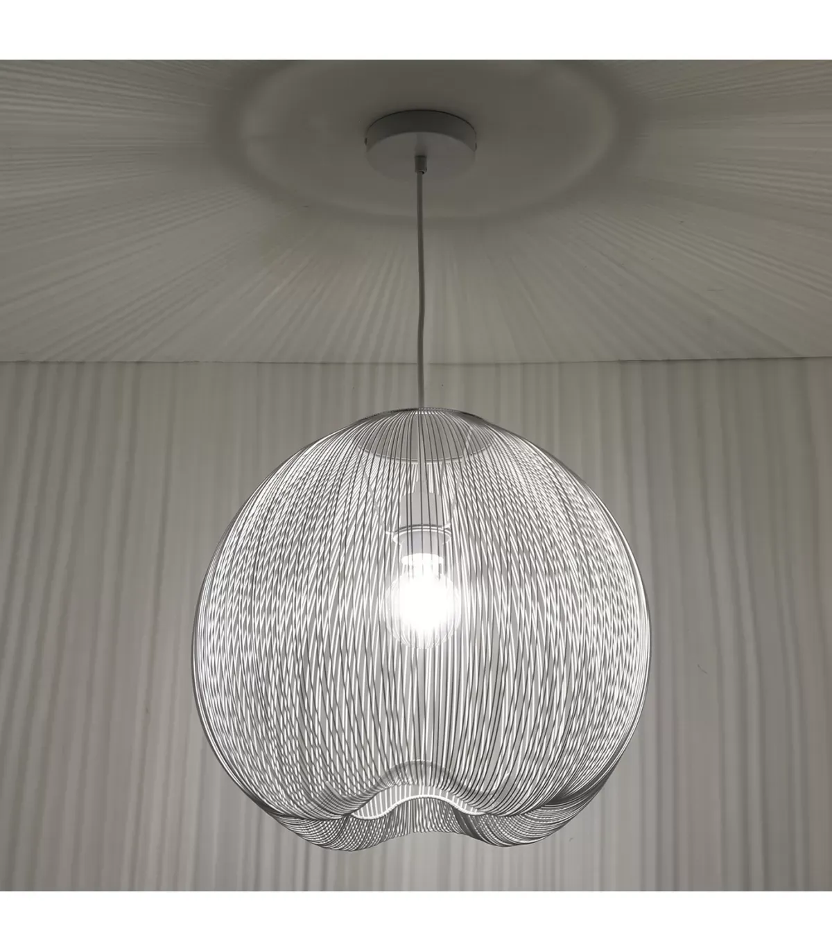 Illustration numéro 2 du produit suspension en métal blanc, d. 45 cm