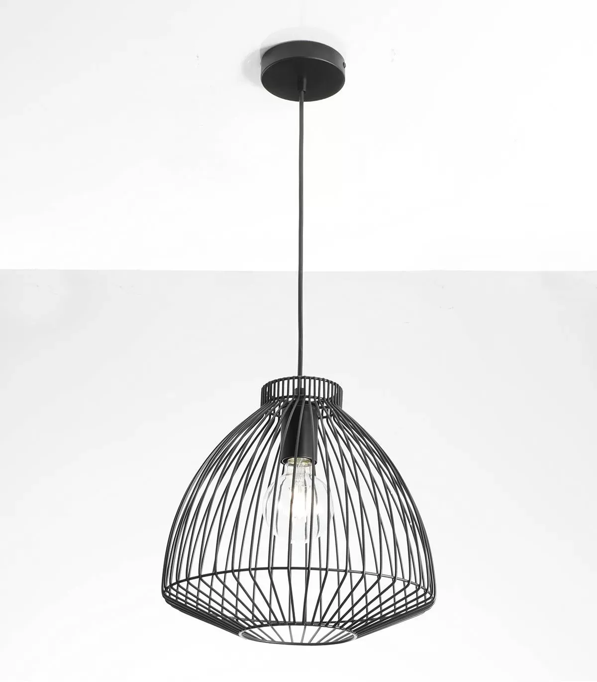 Illustration numéro 2 du produit suspension en métal noir, d. 30 cm