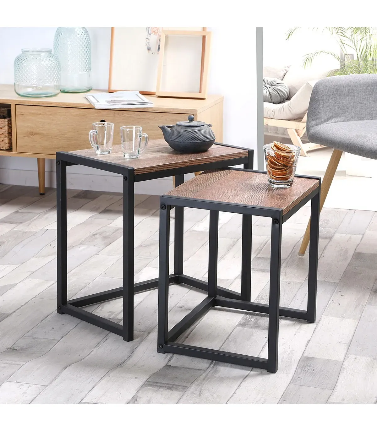 Illustration numéro 2 du produit Set de 2 tables Gigognes décor chêne et métal noir