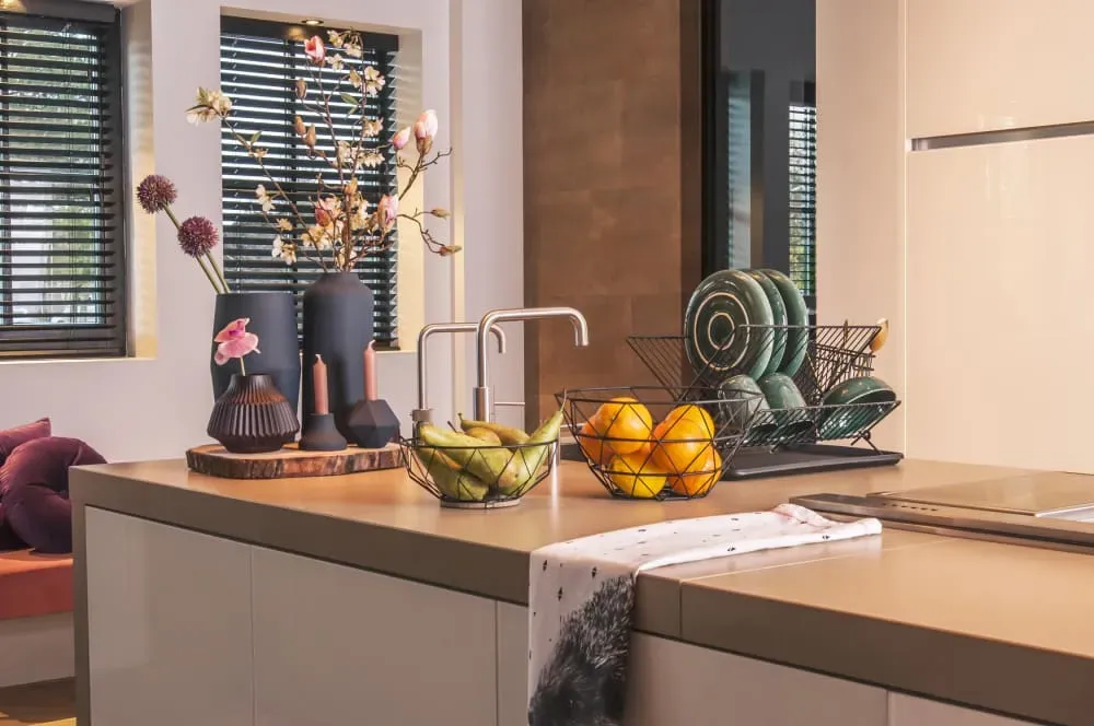 Illustration numéro 2 du produit Accessoire de cuisine fer noir 36,5x29,5x23,5cm