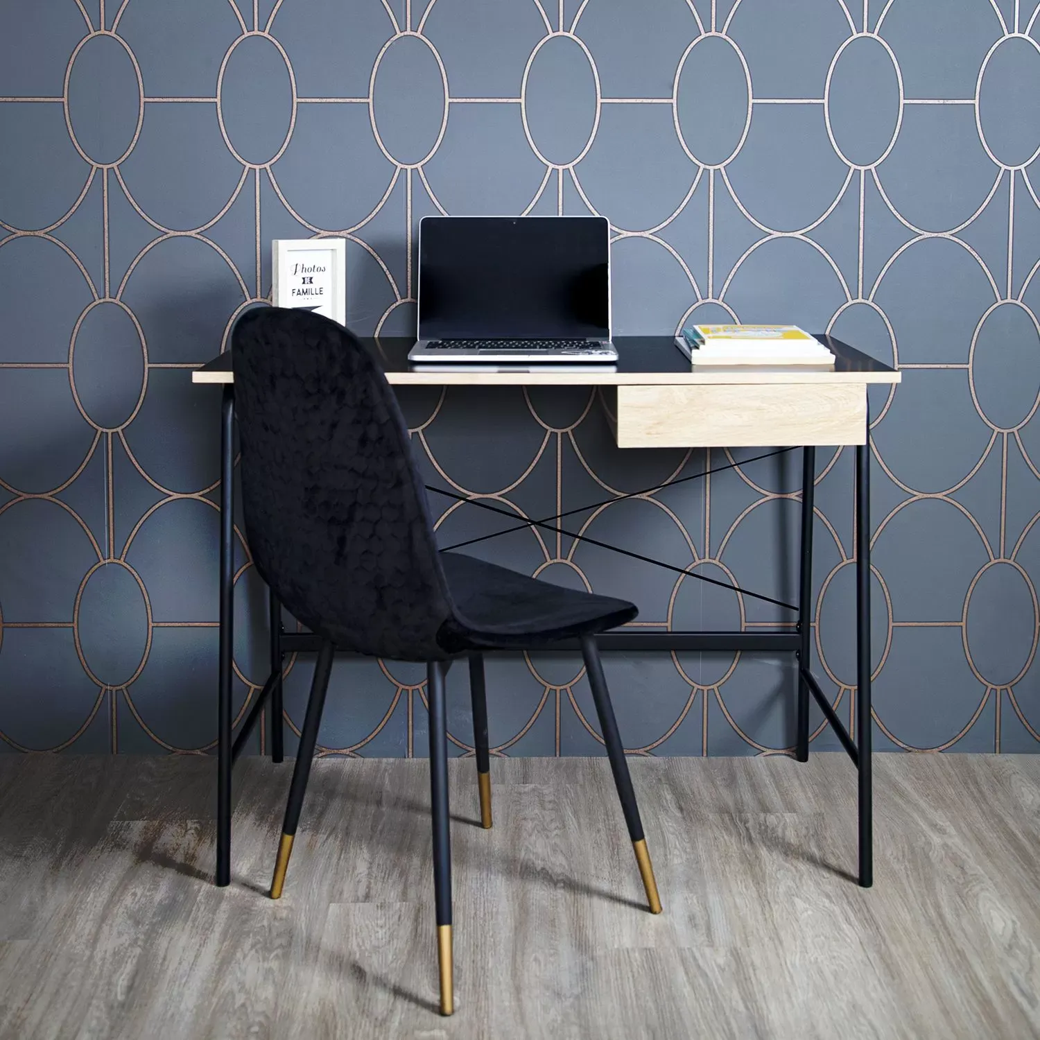 Illustration numéro 2 du produit Bureau industriel en bois noir