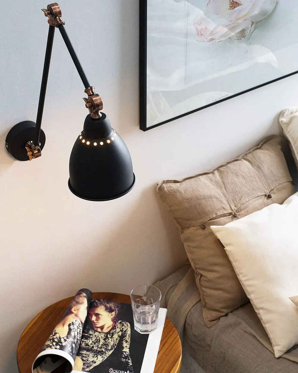 Illustration numéro 2 du produit Lampe murale réglable métal gris graphite