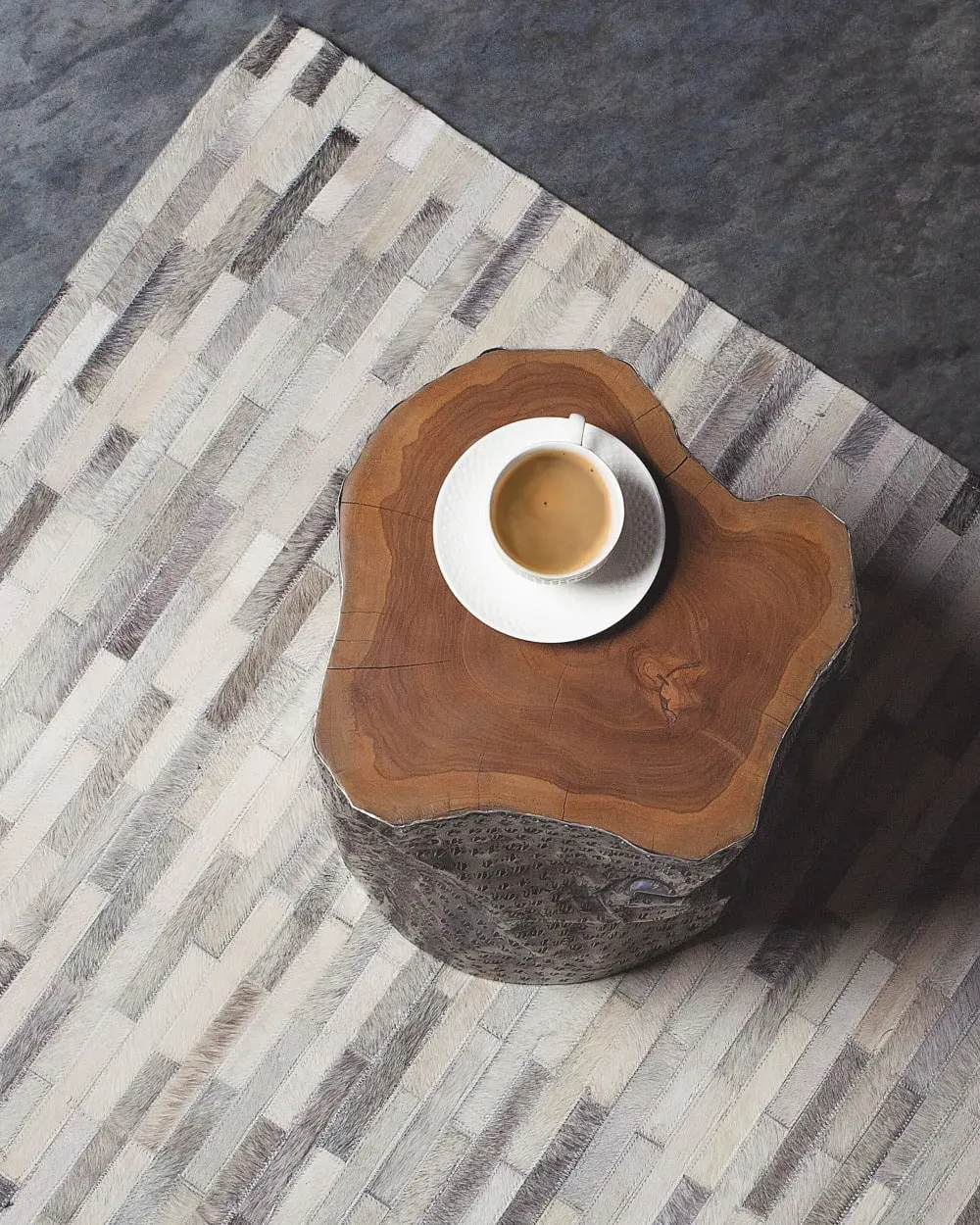 Illustration numéro 2 du produit Tapis en cuir véritable gris 230x160cm