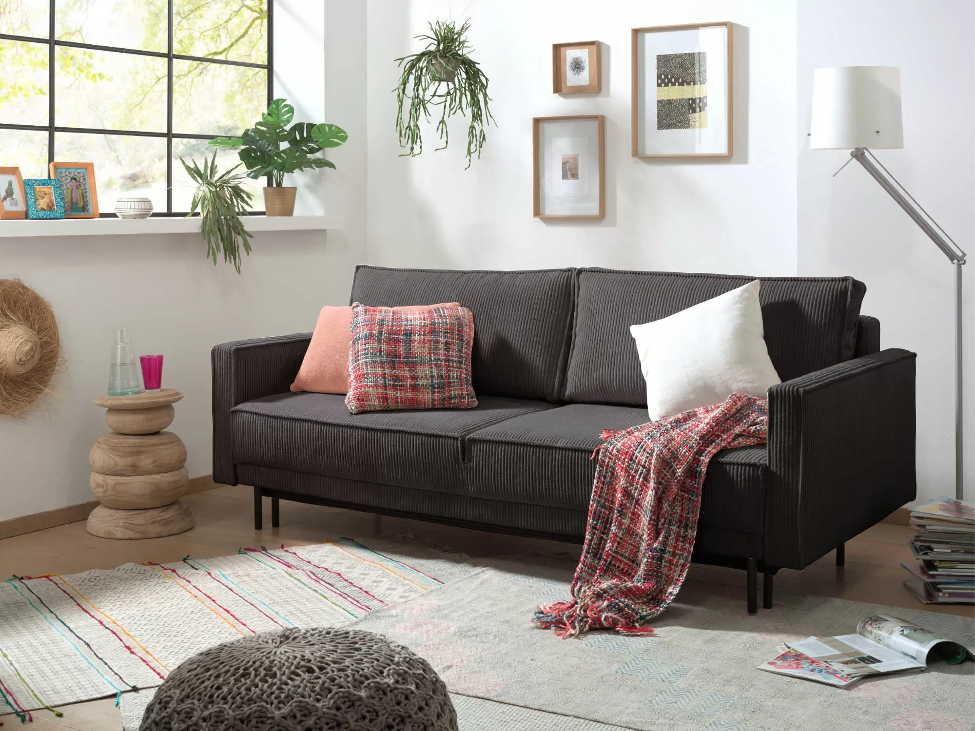 Illustration numéro 2 du produit Canapé droit convertible 3 places en velours côtelé gris foncé