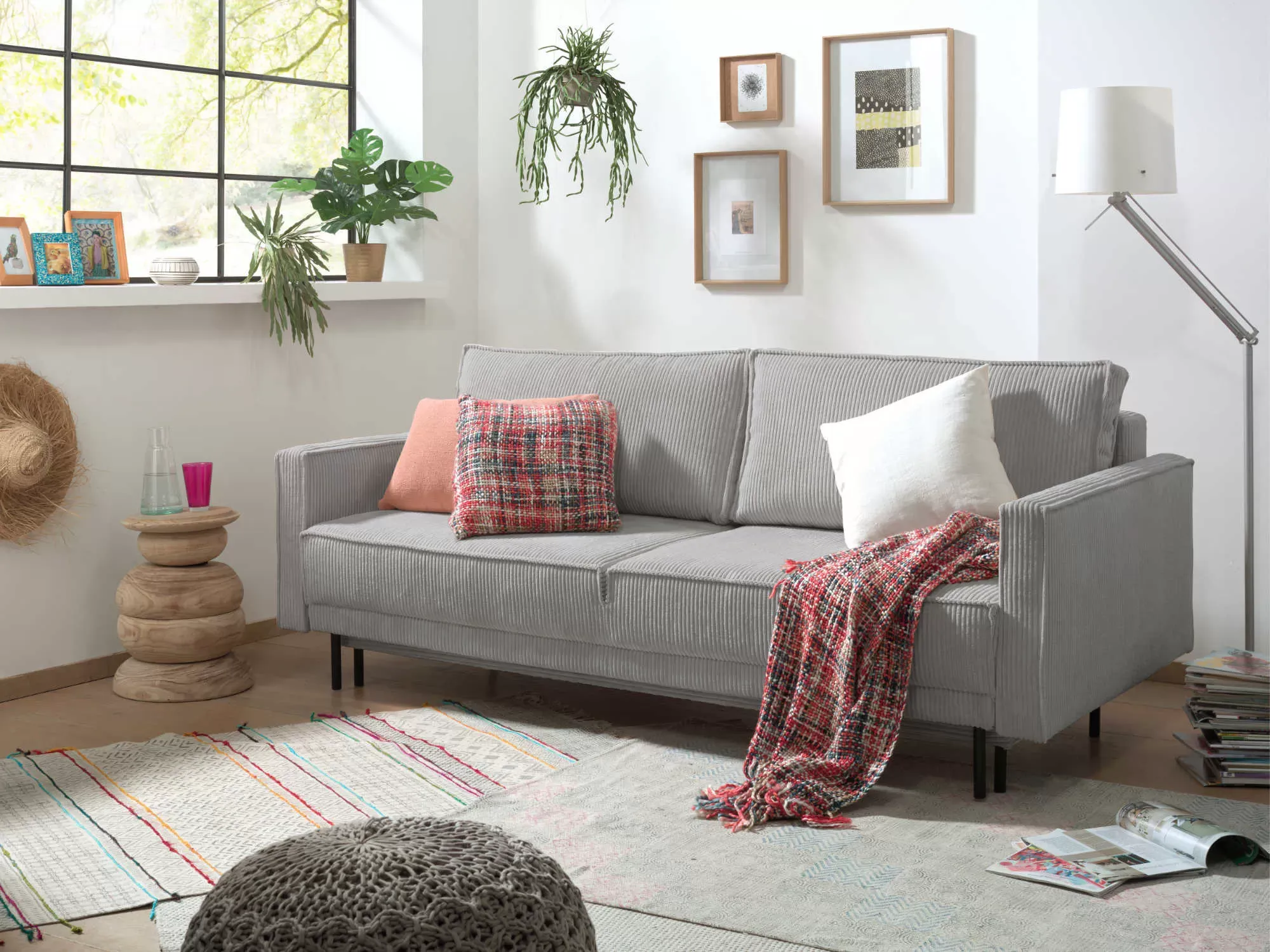 Illustration numéro 2 du produit Canapé droit convertible 3 places en velours côtelé gris clair