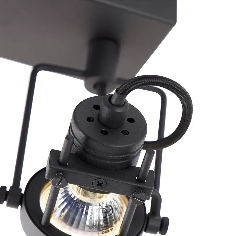 Illustration numéro 2 du produit Spot industriel noir 3 lumières