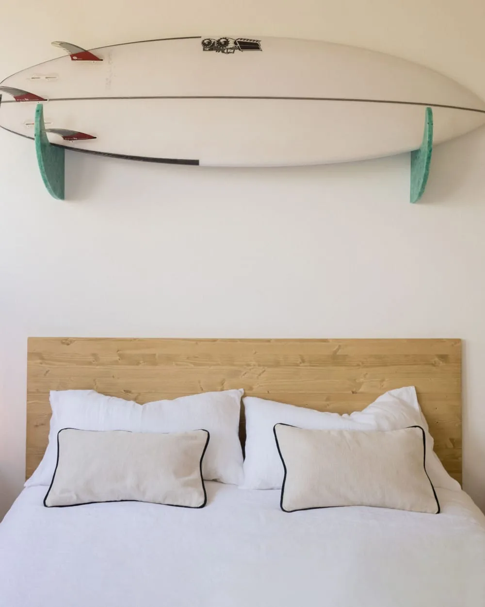 Illustration numéro 2 du produit Tête de lit en bois massif de sapin naturel 190 cm