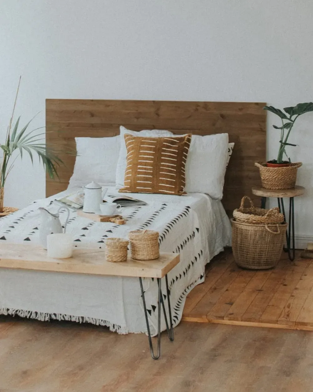 Illustration numéro 2 du produit Tête de lit en bois massif de sapin marron 160 cm