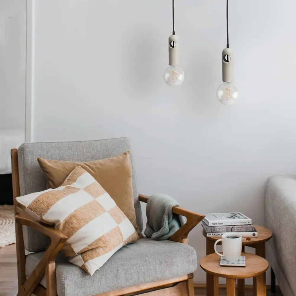 Illustration numéro 2 du produit Pack de 2 lampe en suspension béton  150 cm