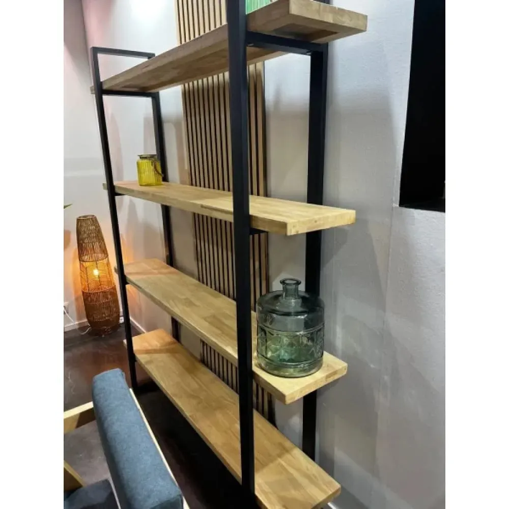 Illustration numéro 2 du produit Étagère Mataki en bois et acier noir