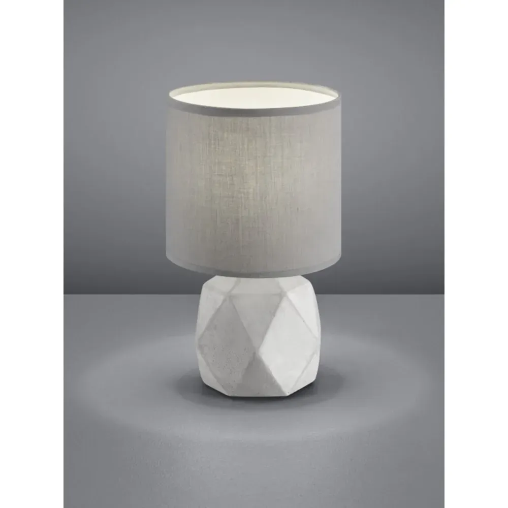 Illustration numéro 2 du produit Lampe design en béton gris