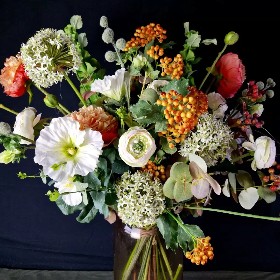 Illustration numéro 2 du produit Branche de baies viorne obier artificielle orange H75