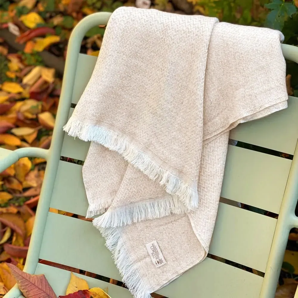 Illustration numéro 2 du produit Plaid cachemire et laine chevrons camel 130 x 230 cm