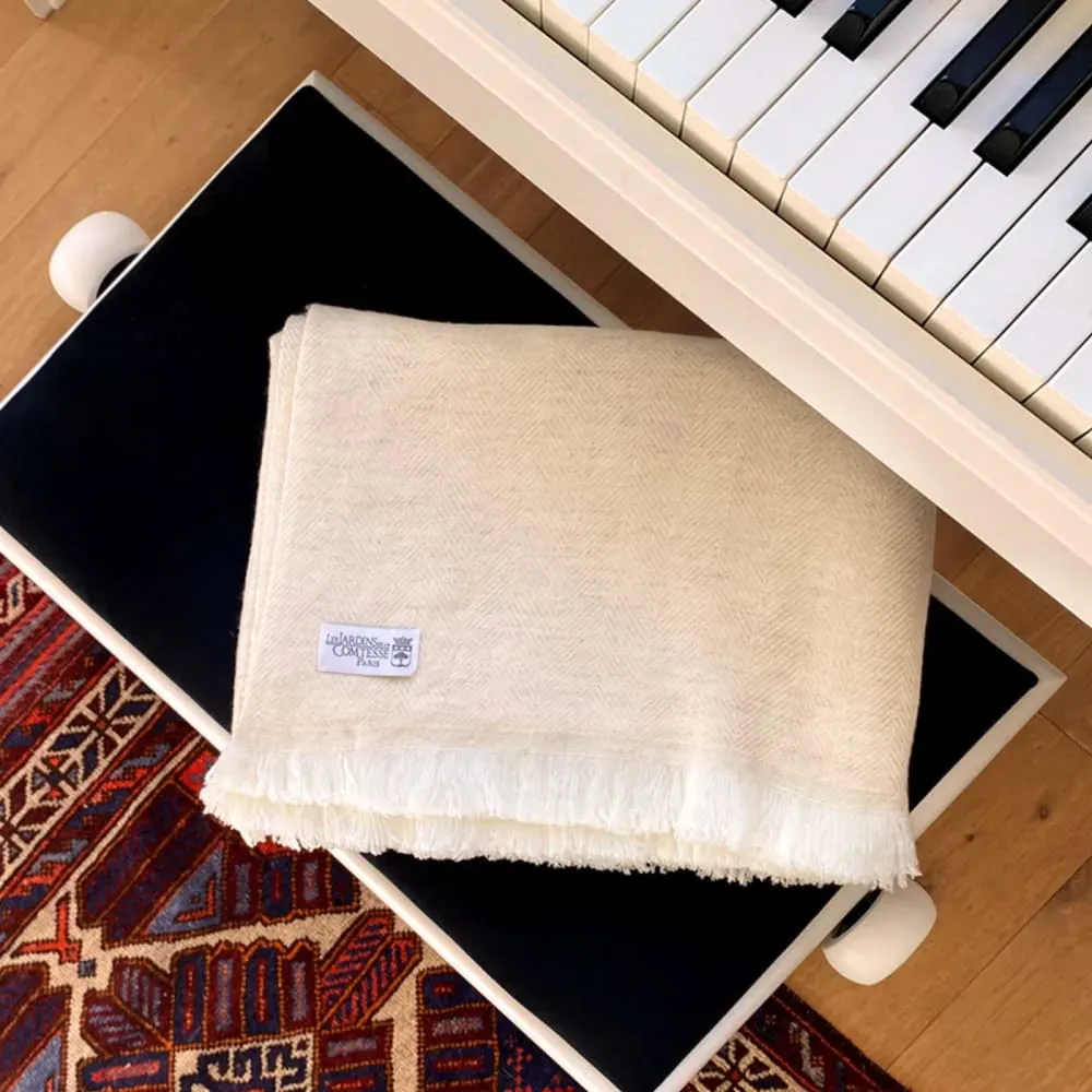 Illustration numéro 2 du produit Plaid cachemire et laine beige amande 130 x 230 cm