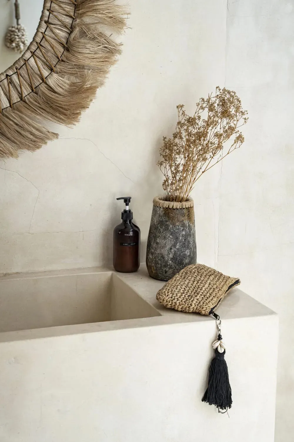 Illustration numéro 2 du produit Vase en terre cuite antique gris h22