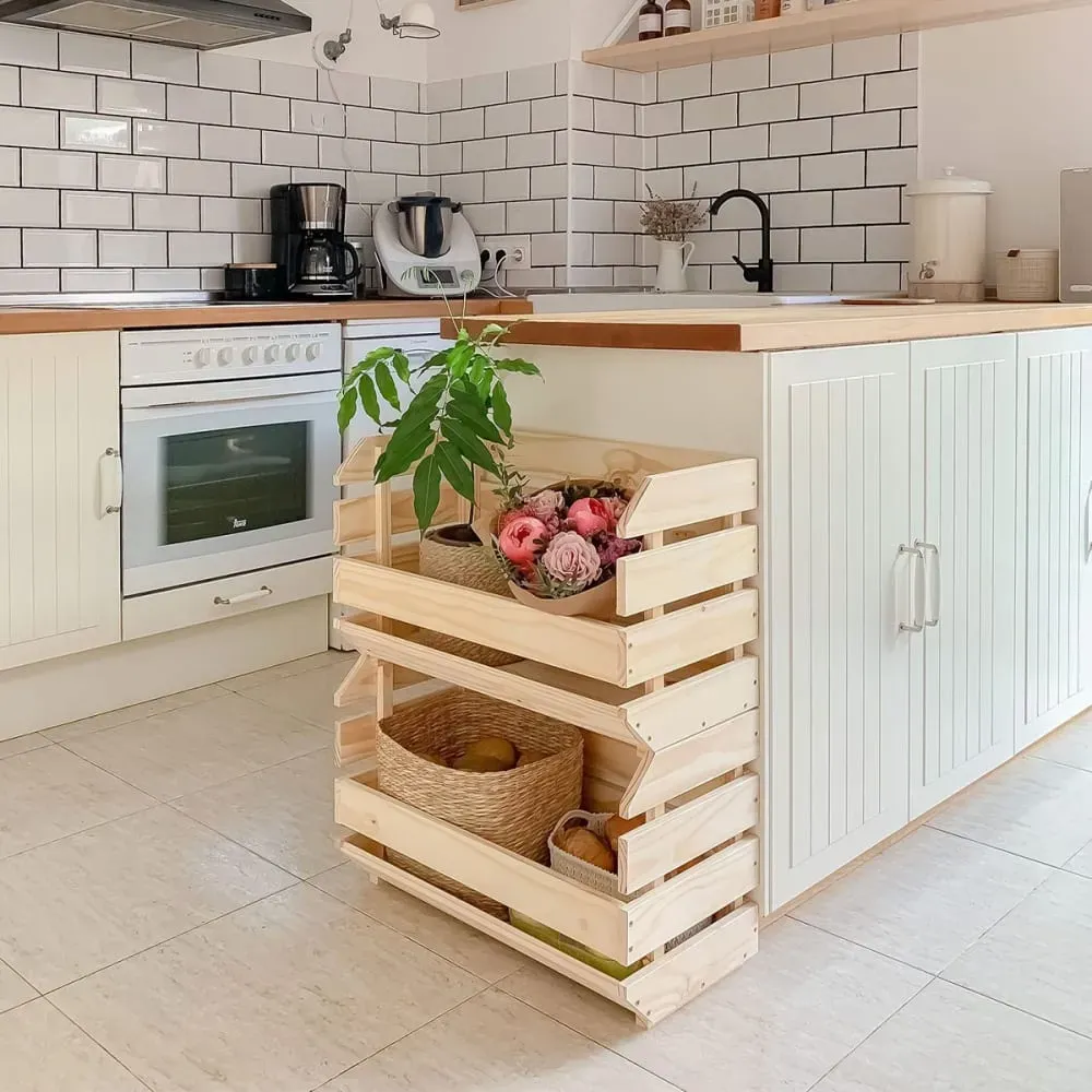 Illustration numéro 2 du produit Caisse empilable en pin massif - L60 cm